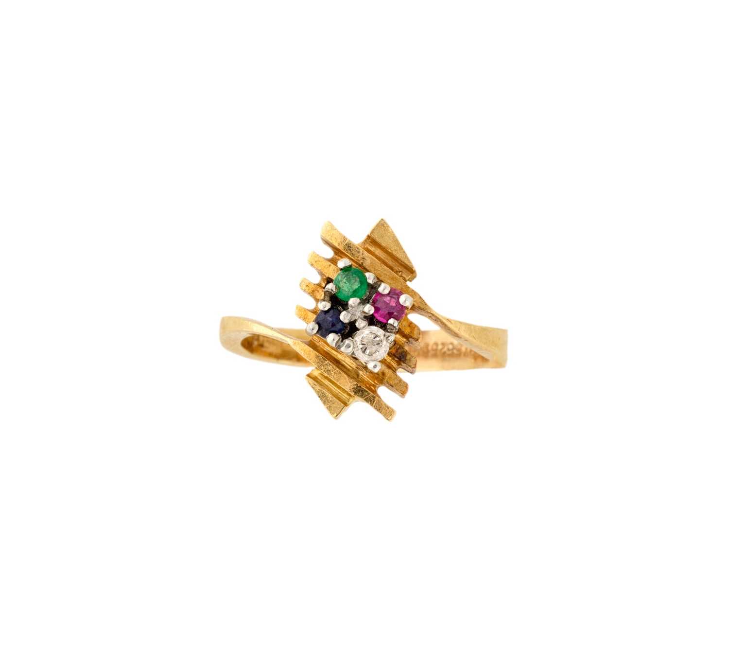 Lot 351 - GEM-SET AND DIAMOND RING, 1970s
