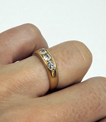 Lot 314 - VICTORIAN GOLD AND DIAMOND RING, 1890s