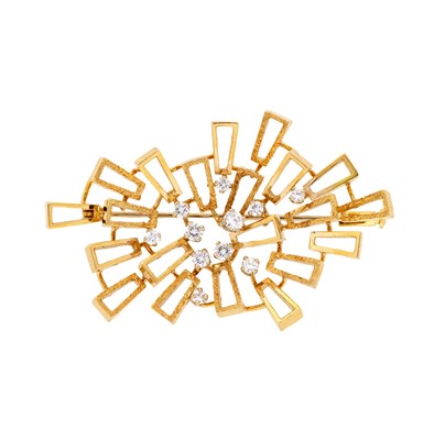Lot 347 - DIAMOND BROOCH, 1970s