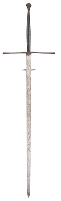 Lot 48 - A FINE ITALIAN TWO-HAND SWORD, FIRST HALF OF THE 16TH CENTURY