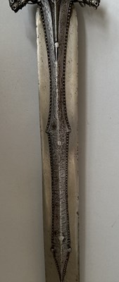 Lot 2 - A RARE SOUTH INDIAN PATALLAH OR PATISSA, 16TH CENTURY