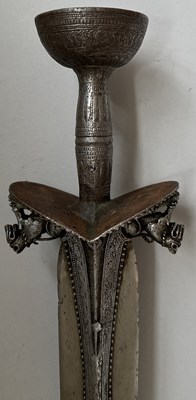 Lot 2 - A RARE SOUTH INDIAN PATALLAH OR PATISSA, 16TH CENTURY