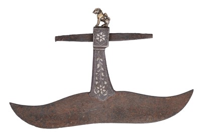 Lot 13 - AN INDIAN AXE-HEAD MOUNTED WITH A YALI, 18TH/19TH CENTURY