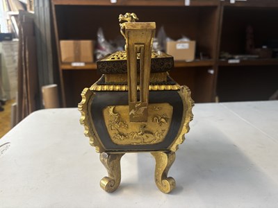 Lot 1 - A FINE AND RARE LARGE SAWASA WARE CENSER, 18TH CENTURY