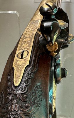 Lot 57 - A FINE AND RARE FRENCH 15 BORE FLINTLOCK SILVER-GILT MOUNTED WILDFOWLING GUN OF PRESENTATION QUALITY