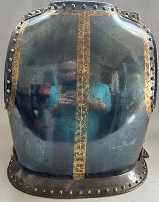 Lot 54 - A RARE AND UNUSUALLY COMPLETE LIGHT CAVALRY OFFICER’S CUIRASS IN EXCEPTIONAL CONDITION