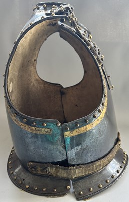 Lot 54 - A RARE AND UNUSUALLY COMPLETE LIGHT CAVALRY OFFICER’S CUIRASS IN EXCEPTIONAL CONDITION