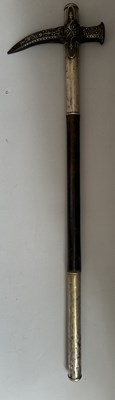 Lot 23 - AN EAST EUROPEAN WAR-HAMMER (BOUCH) OF OTTOMAN INFLUENCE, HUNGARIAN, POLISH OR BALKAN 18TH CENTURY