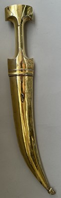 Lot 22 - A LARGE OTTOMAN JAMBIYA MOUNTED IN SILVER-GILT, 19TH CENTURY