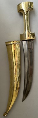 Lot 22 - A LARGE OTTOMAN JAMBIYA MOUNTED IN SILVER-GILT, 19TH CENTURY