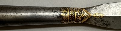 Lot 11 - A FINE INDIAN LANCE HEAD, 19TH CENTURY