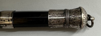 Lot 32 - A CAUCASIAN SILVER-MOUNTED RIDING CROP, 19TH CENTURY