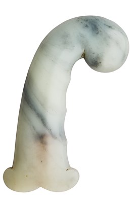 Lot 10 - AN INDIAN KHANJAR HILT, 18TH CENTURY