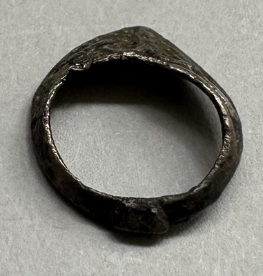 Lot 36 - THREE SMALL OTTOMAN ARCHER’S RINGS, 15TH/17TH CENTURY