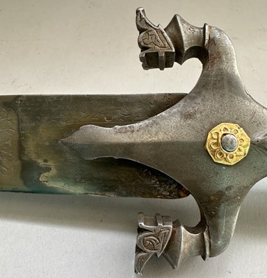 Lot 4 - A NORTH INDIAN OR AFGHANI POULWAR, PROBABLY 17TH/19TH CENTURY
