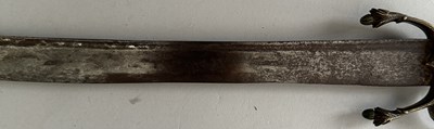 Lot 16 - A RARE ALGERIAN (OTTOMAN PERIOD) SABRE OF NIMCHA FORM, ORAN, LATE 17TH/EARLY 18TH CENTURY
