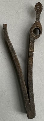 Lot 56 - A VERY RARE FRENCH 54 BORE WHEEL-LOCK LONG HOLSTER PISTOL, ALSACE OR LORRAINE, EARLY 17TH CENTURY