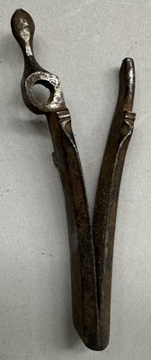 Lot 56 - A VERY RARE FRENCH 54 BORE WHEEL-LOCK LONG HOLSTER PISTOL, ALSACE OR LORRAINE, EARLY 17TH CENTURY