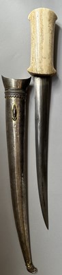 Lot 21 - A LARGE OTTOMAN JAMBIYA WITH WALRUS-IVORY HILT, TURKEY, LATE 18TH/EARLY 19TH CENTURY