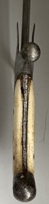 Lot 14 - A PERSIAN SHAMSHIR, LATE 18TH/19TH CENTURY