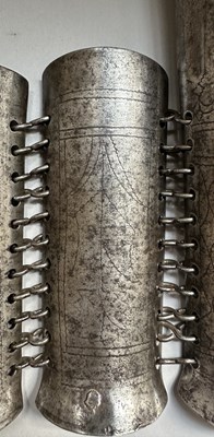 Lot 37 - AN OTTOMAN BAZU BAND, TURKEY, 17TH CENTURY OR PERHAPS EARLIER