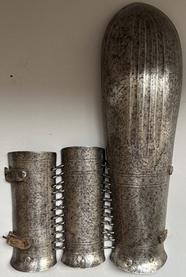 Lot 37 - AN OTTOMAN BAZU BAND, TURKEY, 17TH CENTURY OR PERHAPS EARLIER