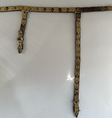 Lot 30 - A CAUCASIAN SILVER-GILT AND NIELLOED WAISTBELT AND SUSPENSION STRAPS, UNMARKED, LATE 19TH CENTURY