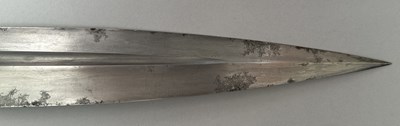 Lot 27 - A LARGE CAUCASIAN KINDJAL IN FINE CONDITION, SIGNED MUHAMMED [BIN?] HUSSAIN, 19TH CENTURY