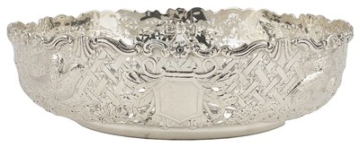 Lot 603 - AN IRISH EDWARDIAN SILVER FRUIT BOWL