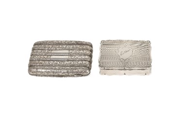 Lot 702 - A VICTORIAN SILVER SNUFF BOX