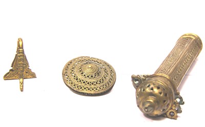 Lot 214 - A GROUP OF BRASS ITEMS
