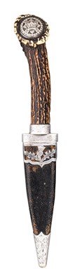 Lot 376 - A SKEAN DHU OF THE LONDON SCOTTISH VOLUNTEERS