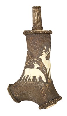 Lot 423 - A SOUTH GERMAN POWDER-FLASK